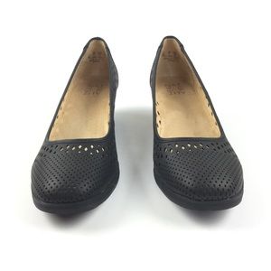 naturalizer brina laser cut wedge pump